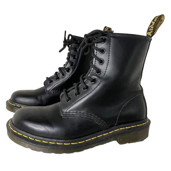 Dr. Martens 1460 8-Eye Lace Up Black Smooth Leather Boots Women US 6 | UK 4 - Picture 1 of 16